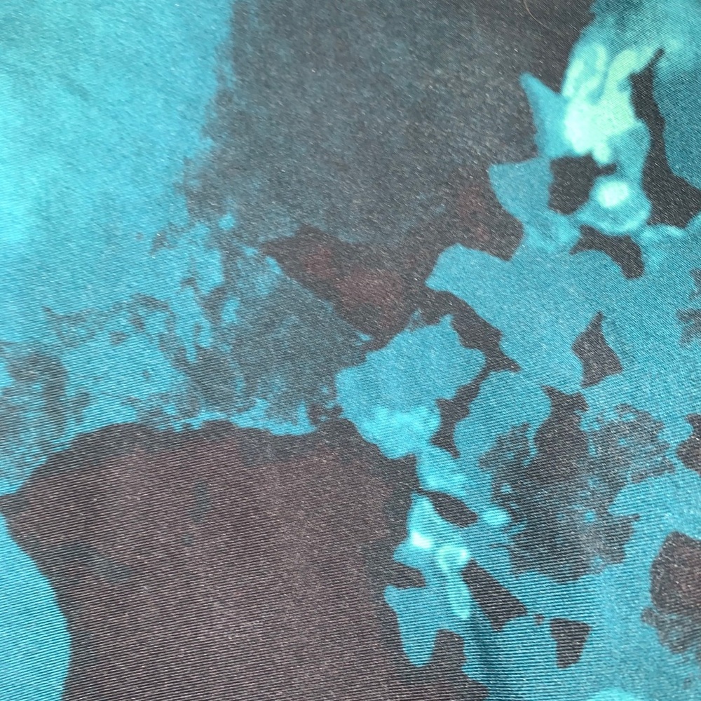 Emerald green fabletics crop leggings - Picture 2 of 2